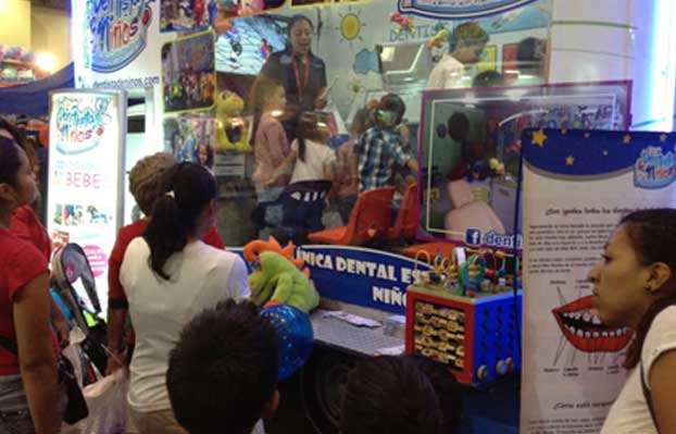 Plática de higiene bucal infantil